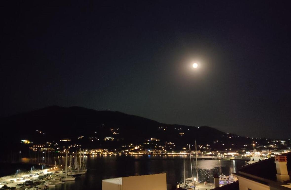 The Magnolia Villa Skopelos Town Exterior photo